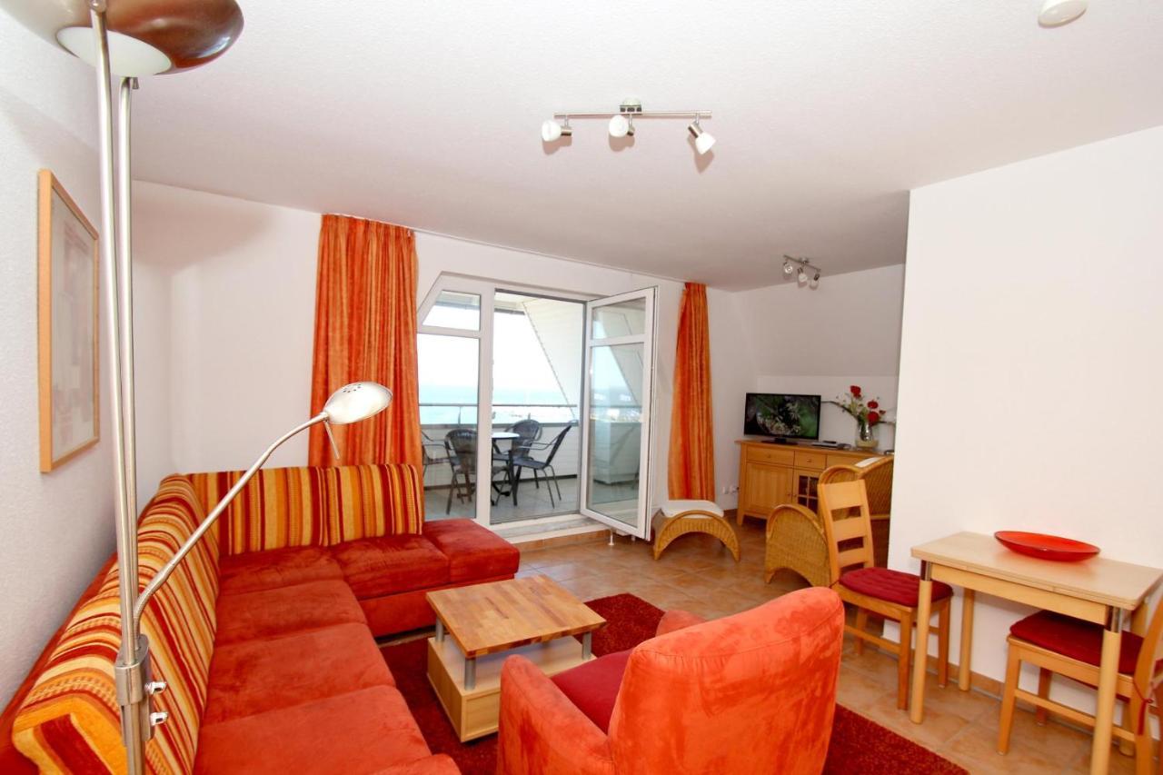 Hafennahe Ferienwohnung Mit Balkon Und Meerblick - Hafenhaeuser Wiek Wohnung 06 Wiek auf Ruegen Exterior photo